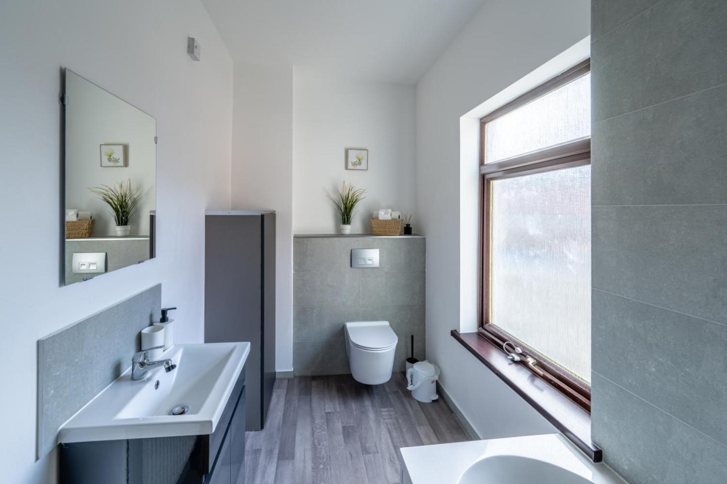 Apartment A50 - 3 Bedrooms - 3 Bathrooms Incl 2 Ensuites House Stoke-on-Trent